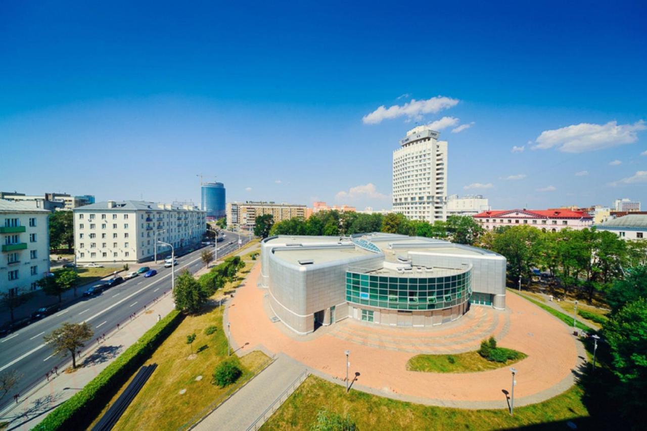 Apartments On Romanovakaya Sloboda 10 Minsk Dış mekan fotoğraf