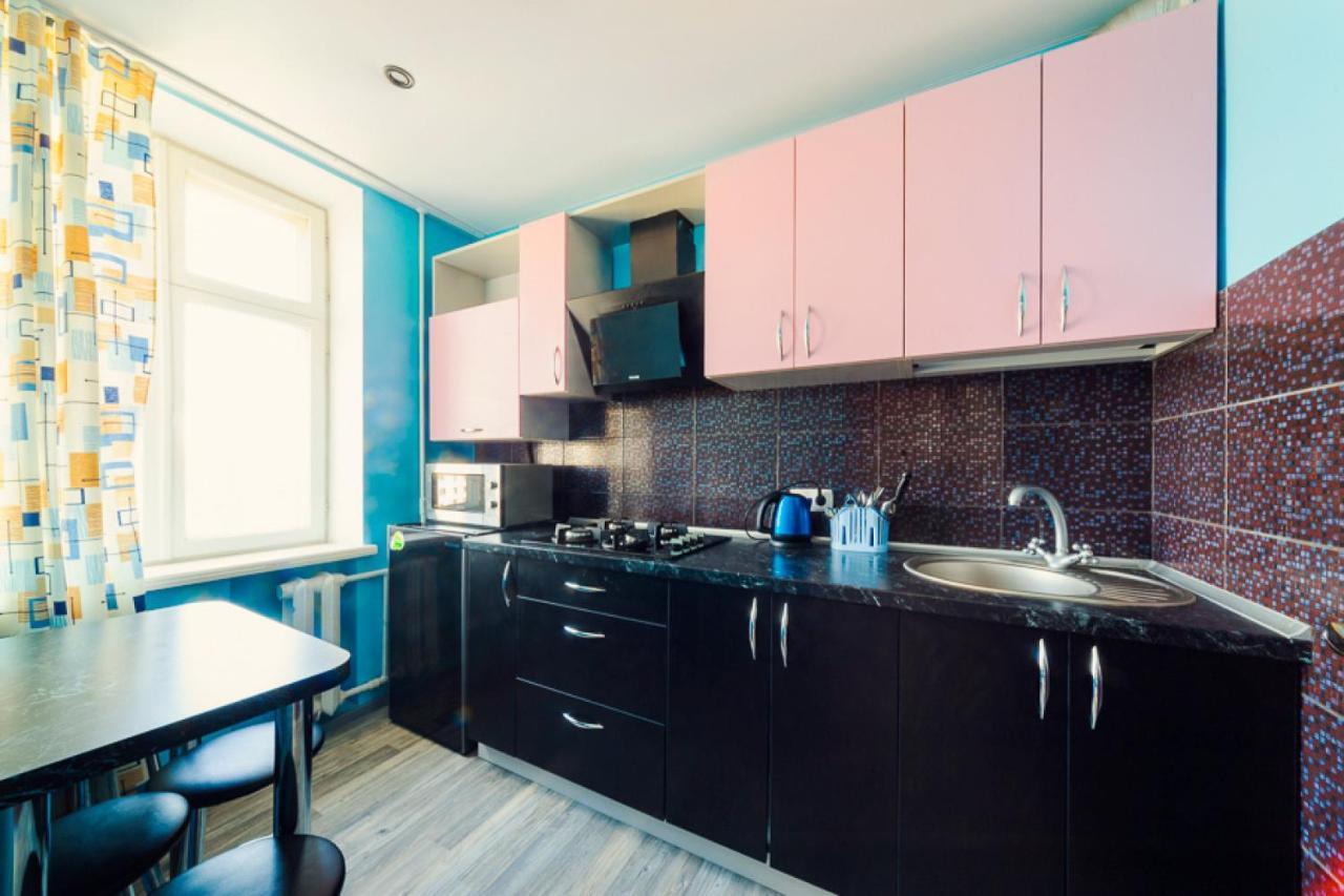 Apartments On Romanovakaya Sloboda 10 Minsk Dış mekan fotoğraf