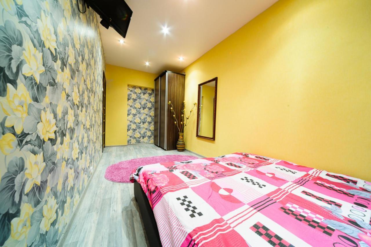 Apartments On Romanovakaya Sloboda 10 Minsk Dış mekan fotoğraf