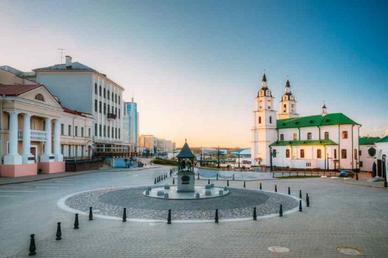 Apartments On Romanovakaya Sloboda 10 Minsk Dış mekan fotoğraf